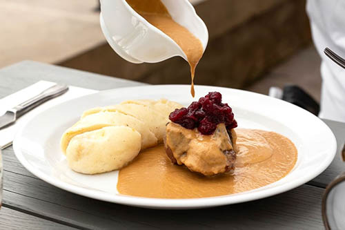 Typické české jídlo mizí z restaurací